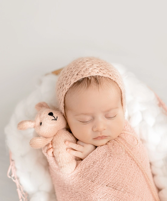 عکس نوزاد با عروسک