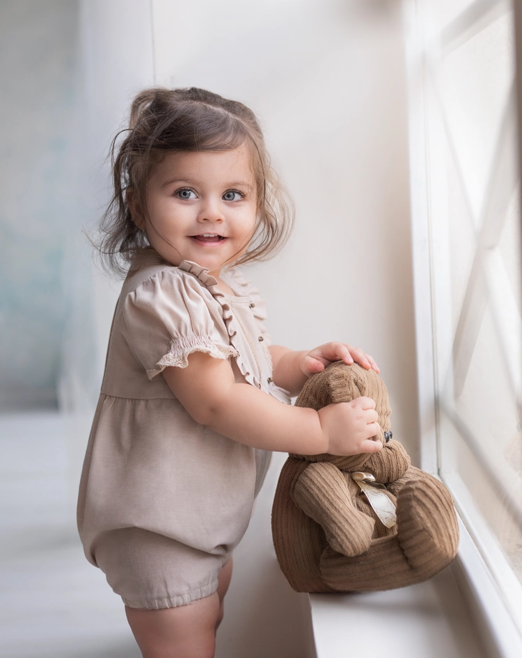 نمونه عکاسی کودک سارا استودیو