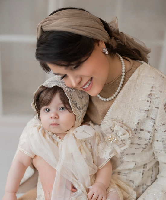 ژست مادر دختری