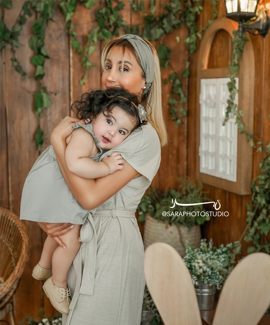 عکاسی کودکانه با مادر