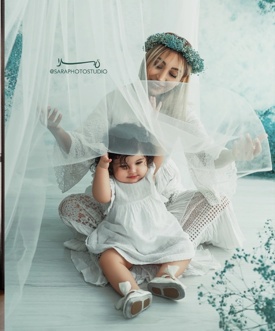 عکاسی کودکانه با مادر