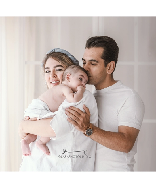 عکاسی خوانوادگی با تم سفید