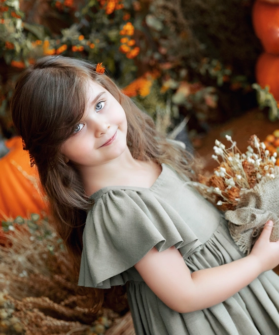 ژست عکاسی پاییزی در آتلیه