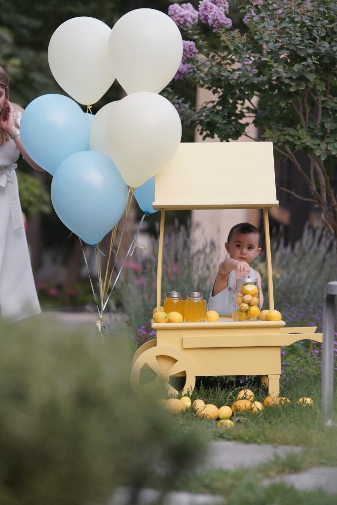 عکاسی از کودک در فضای باز