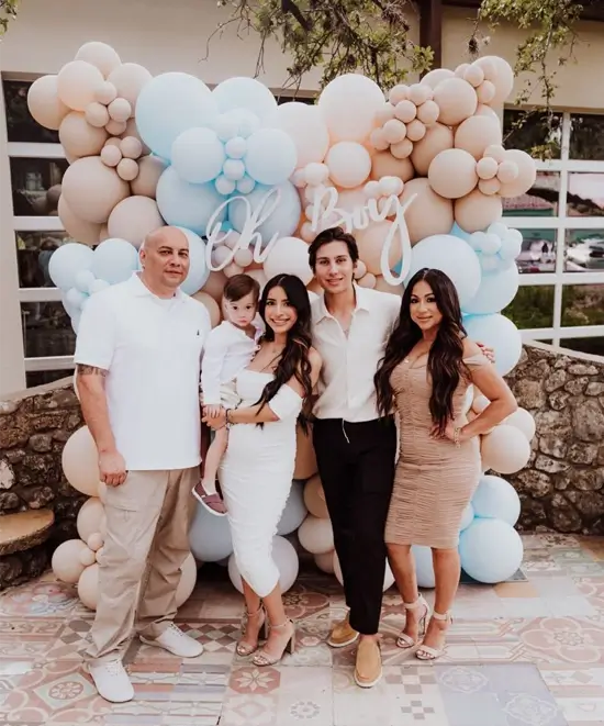 عکاسی خوانوادگی در جشن تایین جنسیت