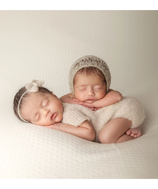 عکاسی از نوزاد دو قلو