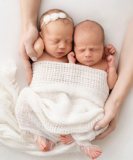 عکاسی از نوزاد دو قلو