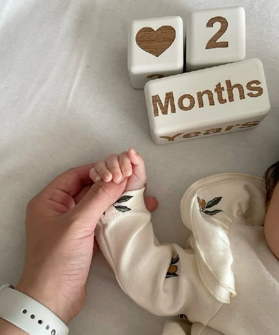 عکاسی نوزاد دو ماهه