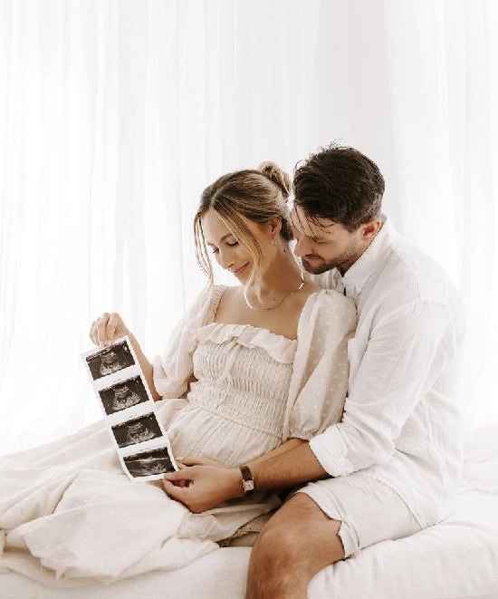 لباس‌های مناسب برای ژست بارداری اسپرت